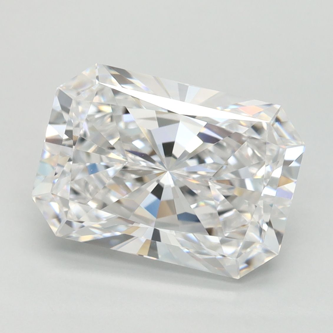 3.05 ct. radiant Lab Grown Diamond front image