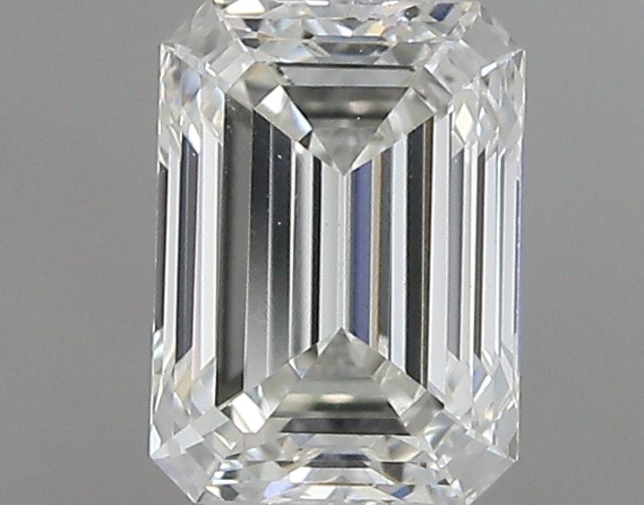 0.45 ct Emerald diamond