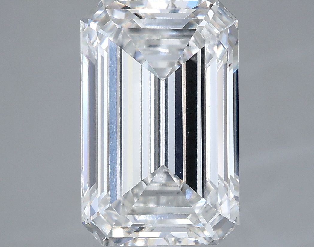 5.04 ct. emerald Lab Grown Diamond front image