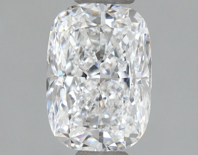 1.08 ct lab-grown Cushion brilliant Diamond