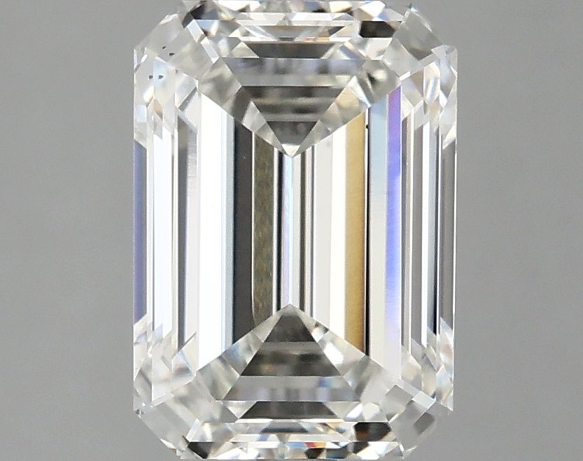 2.92 ct Emerald diamond