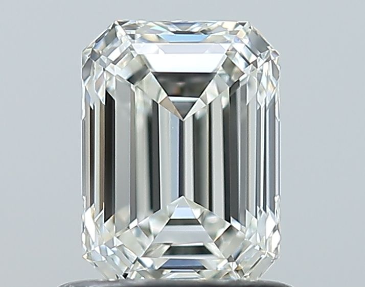 0.90 ct Emerald diamond