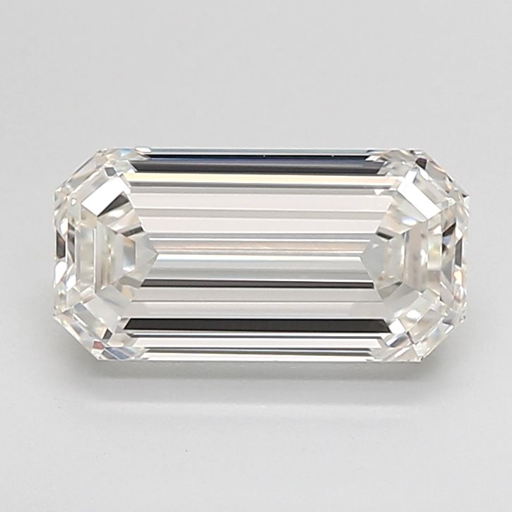 2.76 ct Emerald diamond