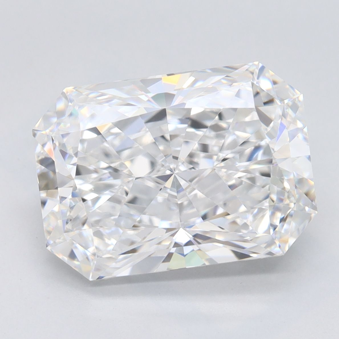 4.34 ct. radiant Lab Grown Diamond front image