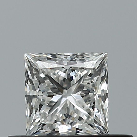 0.39 ct Princess diamond