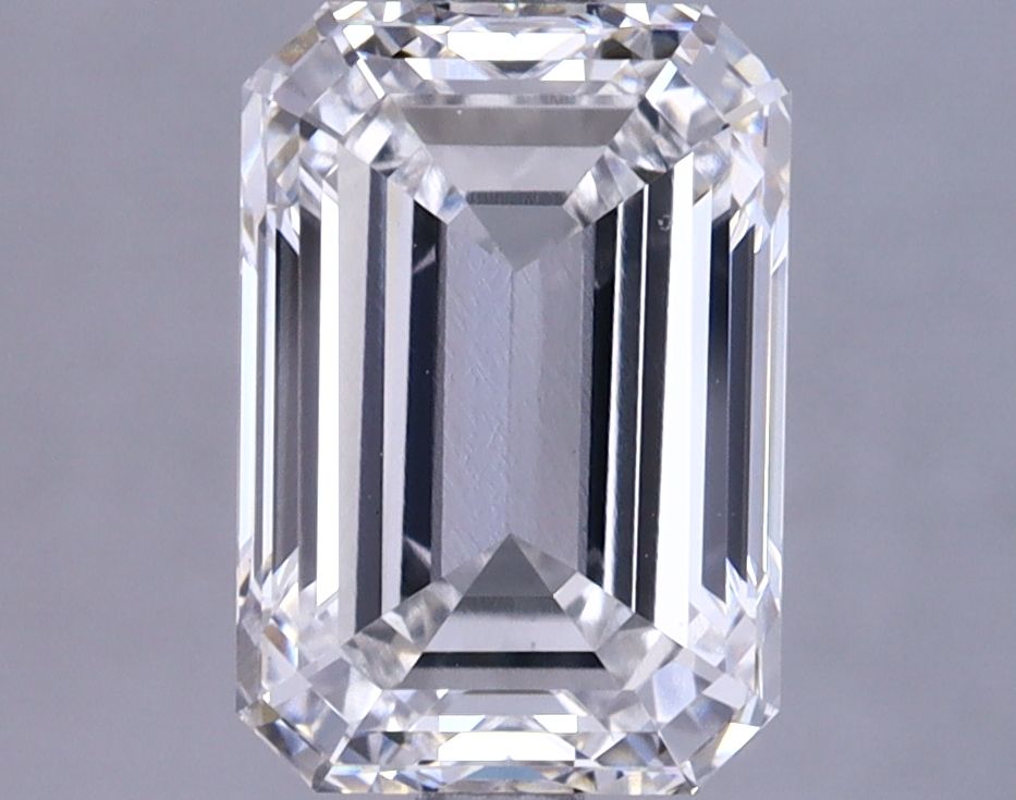 3.13 ct Emerald diamond