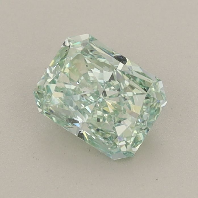 0.72 ct Radiant diamond
