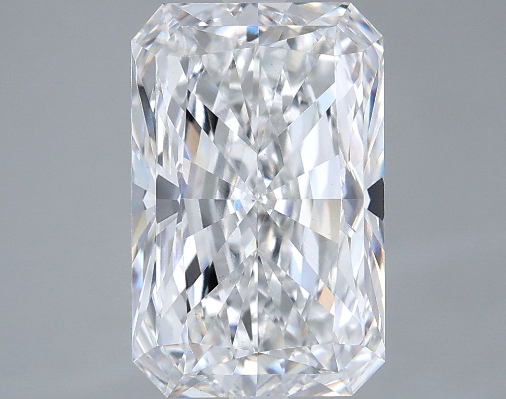 4.04 ct. radiant Lab Grown Diamond front image