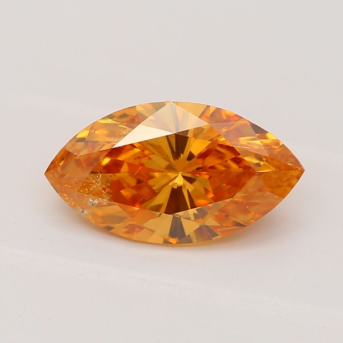 Diament 0.73 ct Fancy Deep Yellow Orange/I1