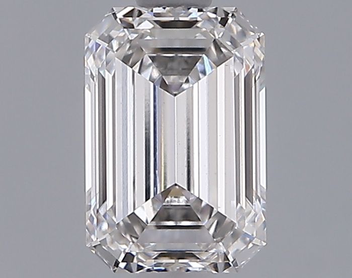 1.35 ct. emerald Lab Grown Diamond front image