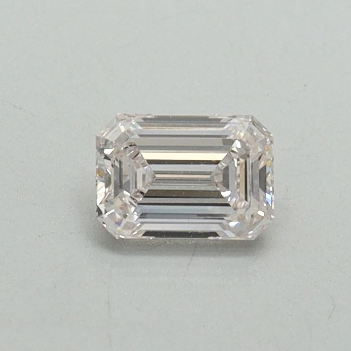 0.34 ct Emerald diamond