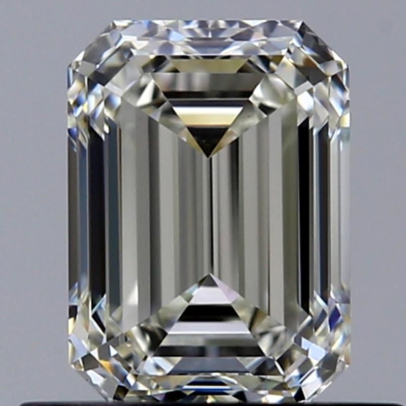 0.71 ct Emerald diamond