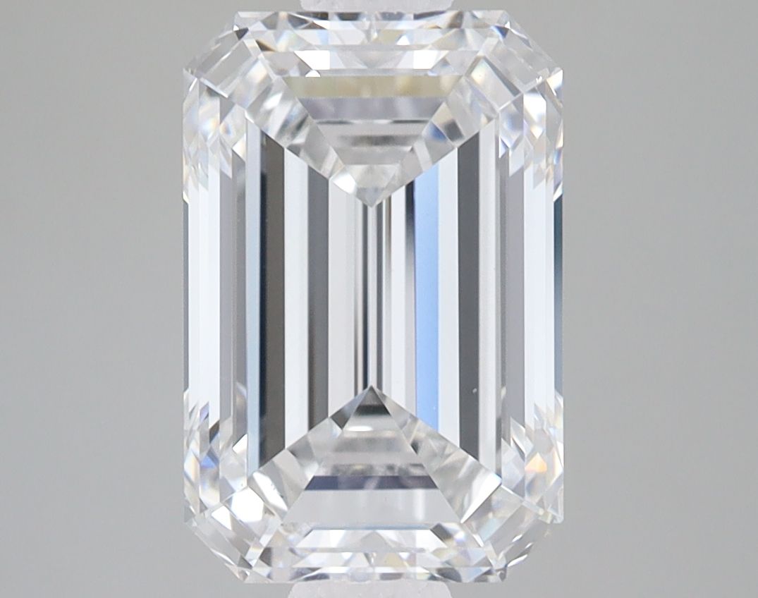 4.09 ct. emerald Lab Grown Diamond front image