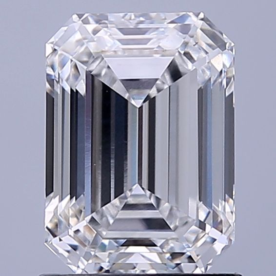 1.54 ct. emerald Lab Grown Diamond front image