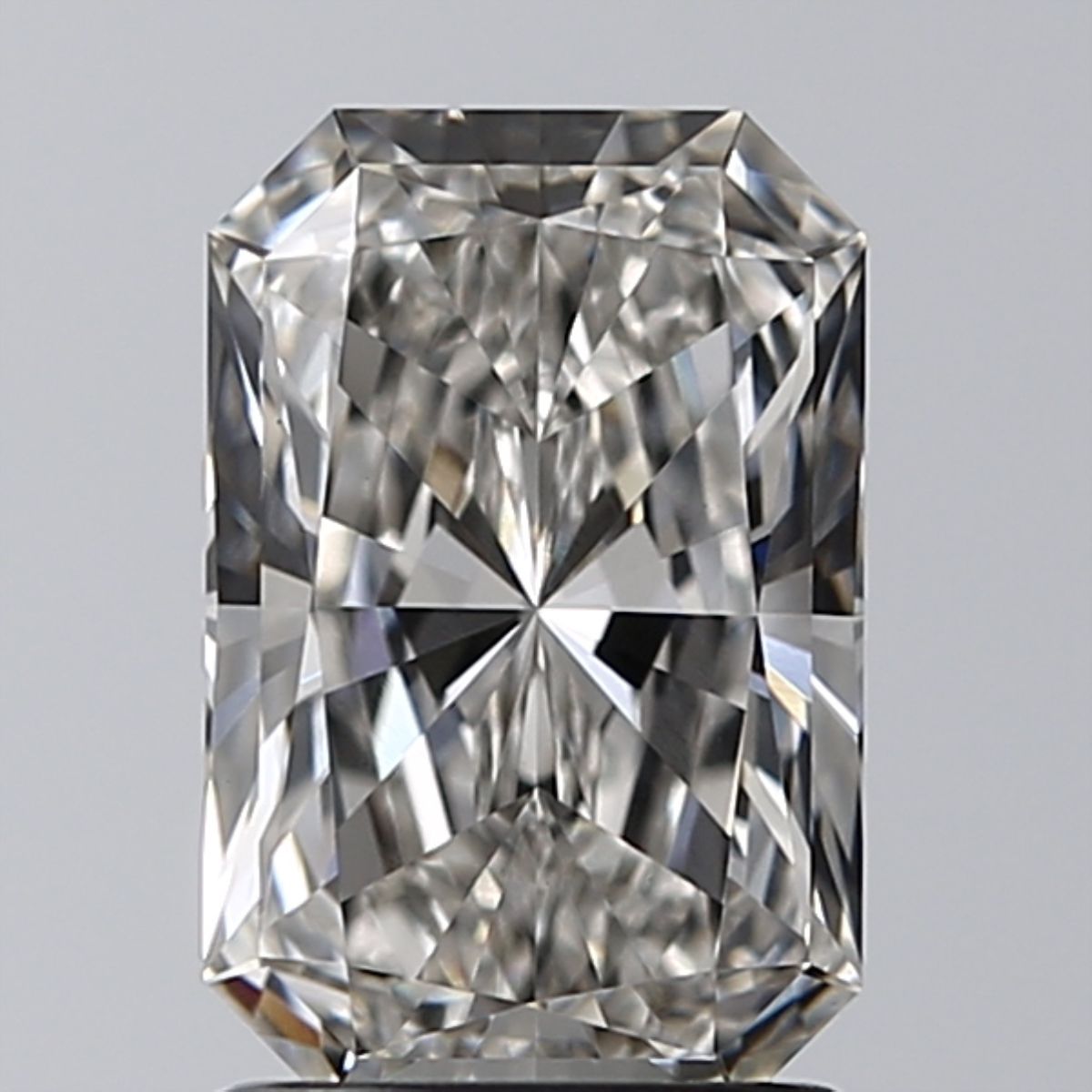 1.57 ct Radiant diamond