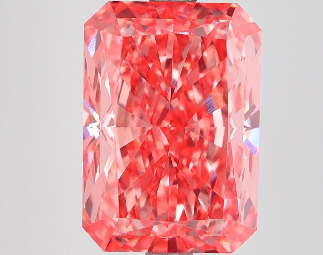 4.37 ct. radiant Lab Grown Diamond front image