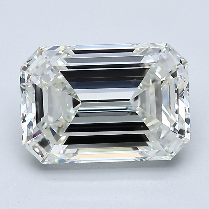 3.50 ct Emerald diamond