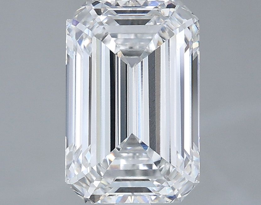 2.57 ct. emerald Lab Grown Diamond front image