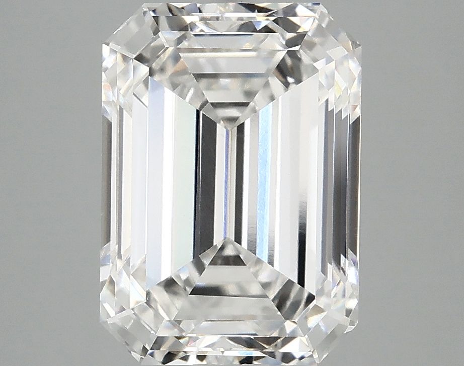 4.05 ct. emerald Lab Grown Diamond front image