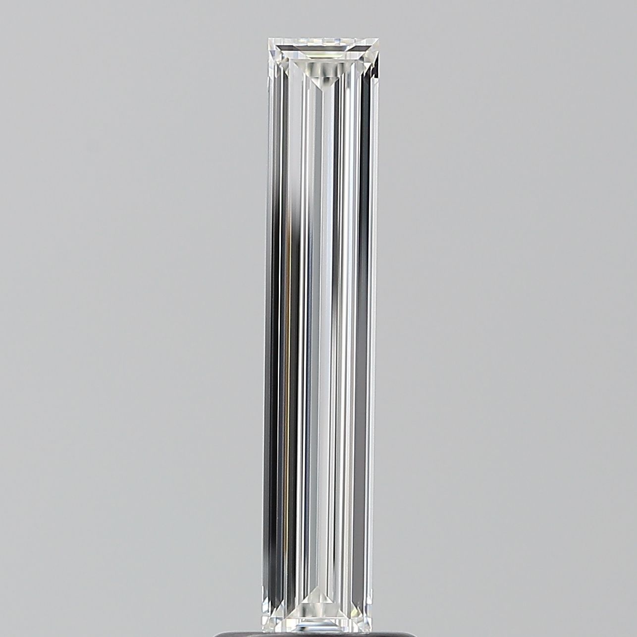 1.01 ct Baguette Diamond