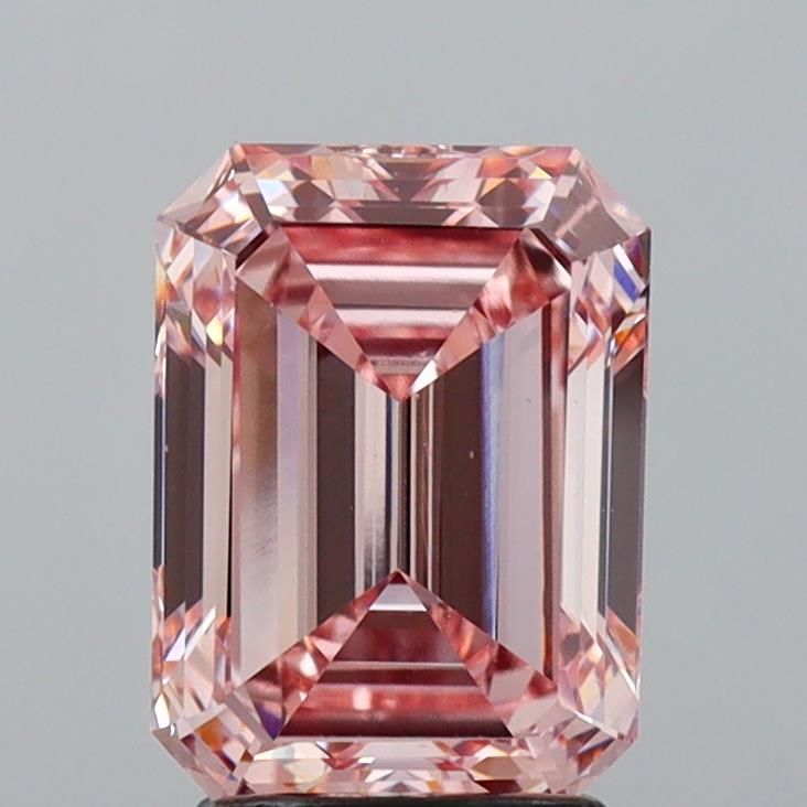 3.03 ct Emerald diamond