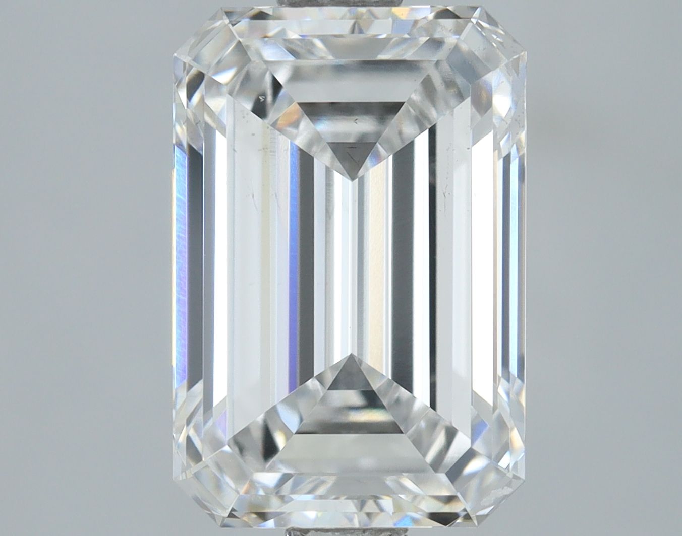 2.00 ct. emerald Lab Grown Diamond front image