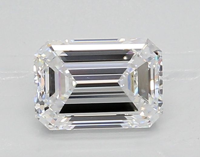 0.95 ct. emerald Lab Grown Diamond front image