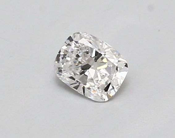 0.33 ct lab-grown Cushion modified Diamond
