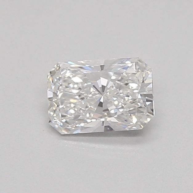 0.34 ct lab-grown Radiant Diamond