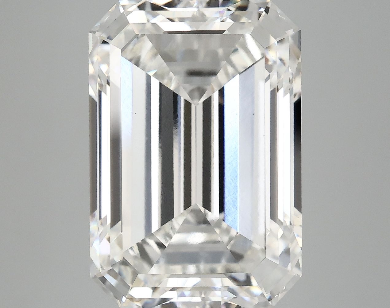 9.52 ct. emerald Lab Grown Diamond front image