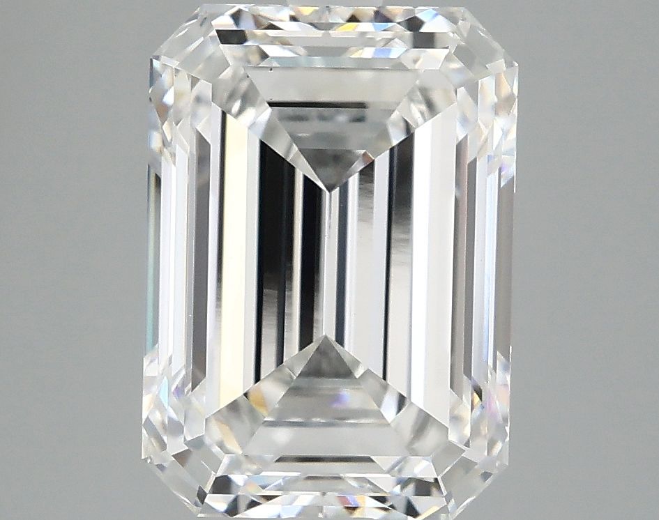 3.91 ct. emerald Lab Grown Diamond front image