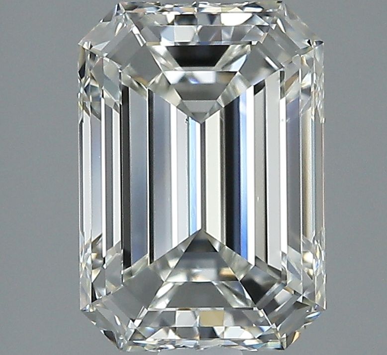 2.01 ct Emerald diamond