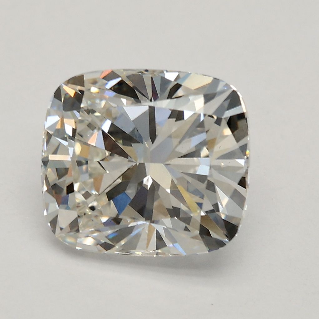 2.24 ct Cushion Brilliant diamond