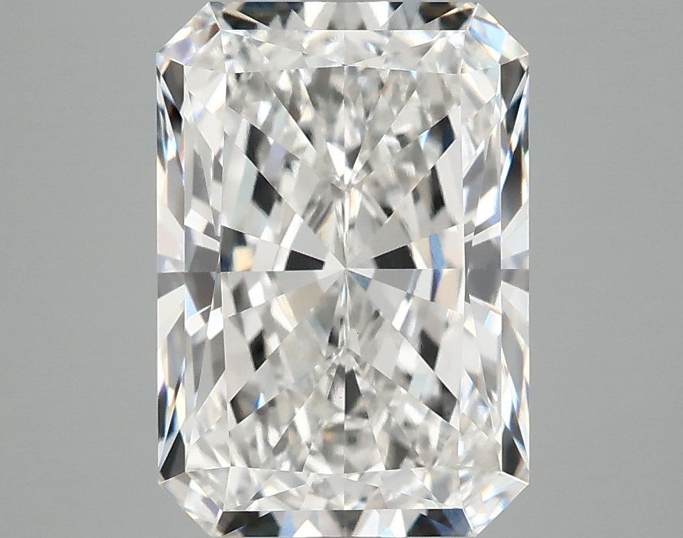 4.58 ct. radiant Lab Grown Diamond front image