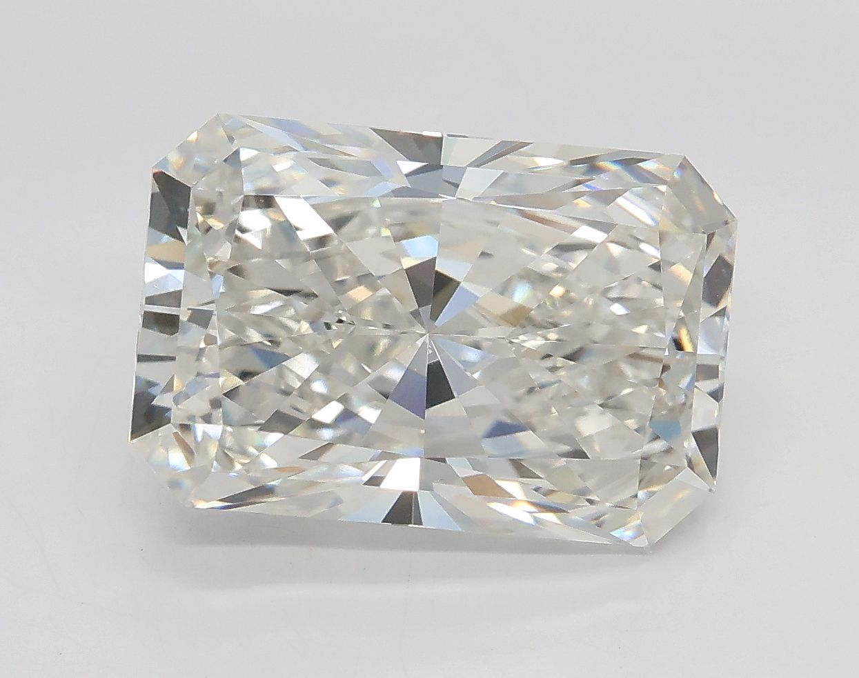 4.52 ct. radiant Lab Grown Diamond front image