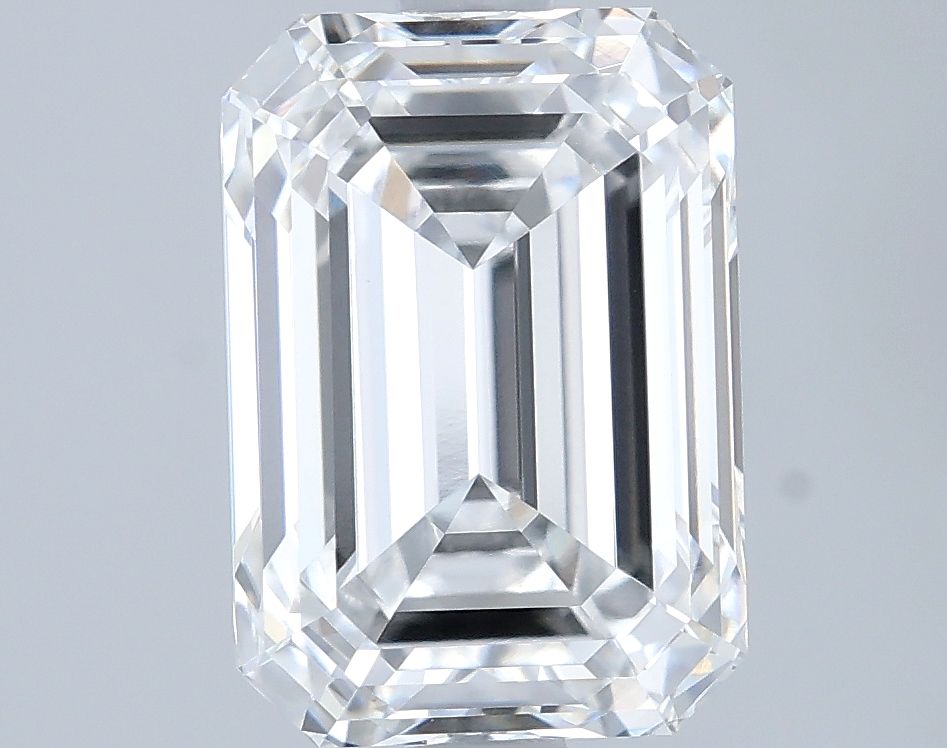 2.53 ct. emerald Lab Grown Diamond front image