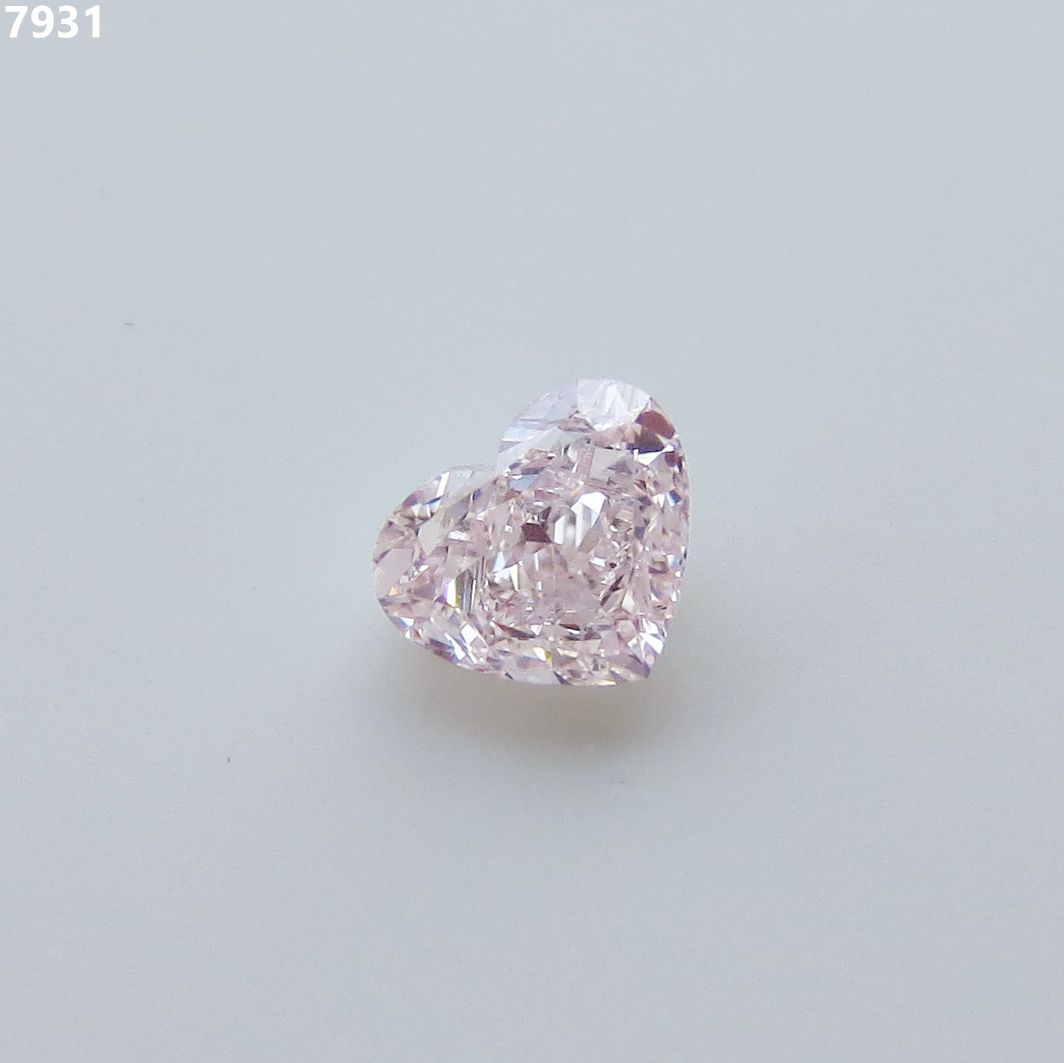 0.70 ct Heart diamond