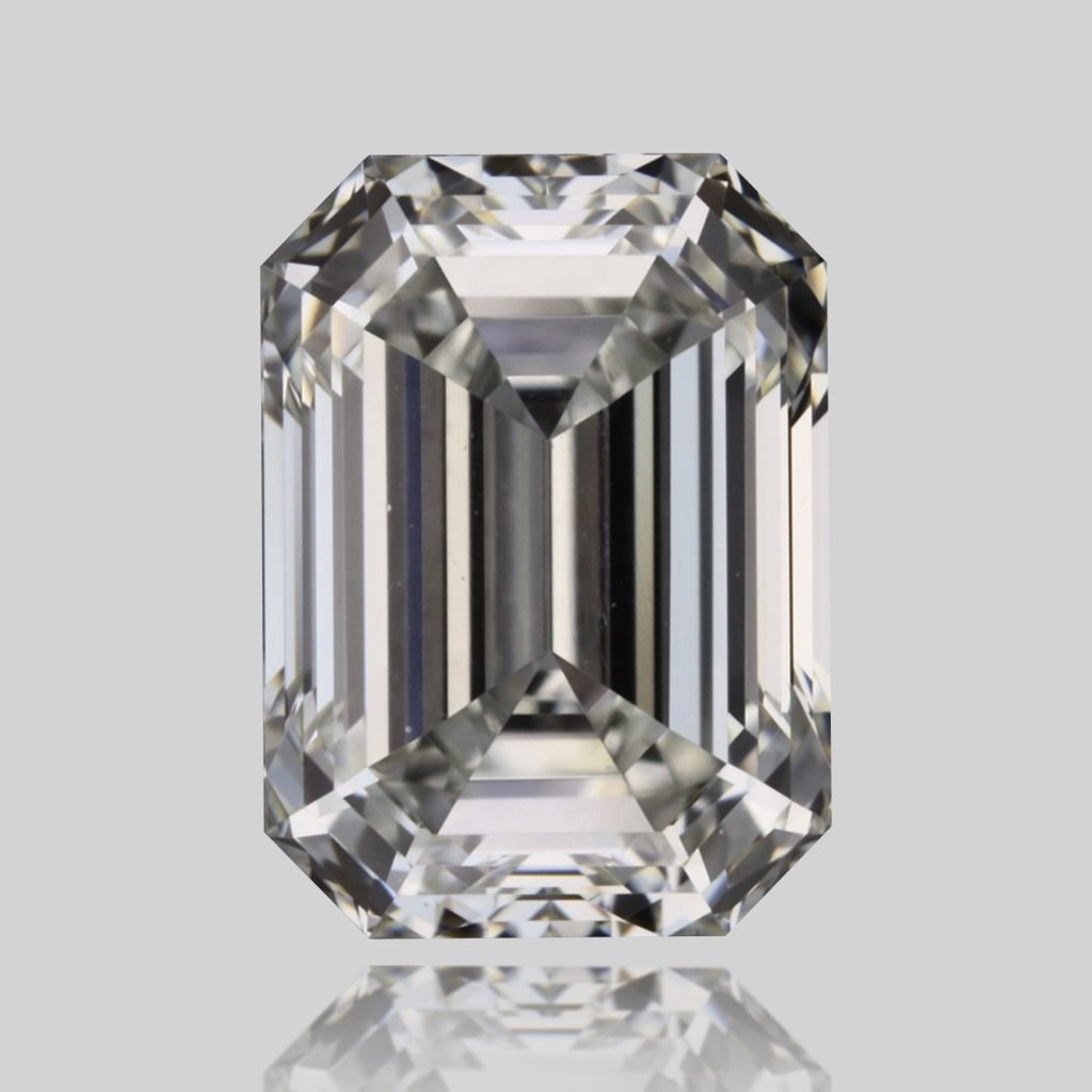 0.70 ct Emerald diamond