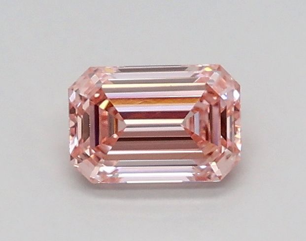 0.32 ct lab-grown Emerald Diamond