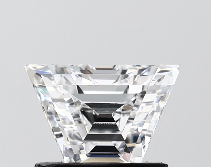 1 ct lab-grown Trapezoid Diamond