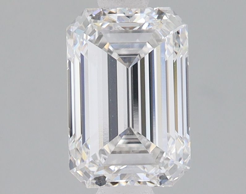 1.52 ct. emerald Lab Grown Diamond front image