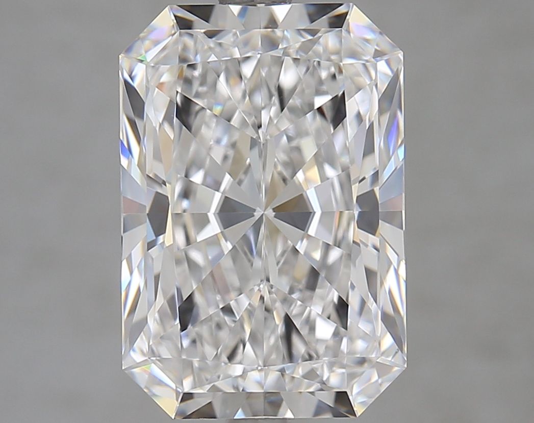 4.39 ct. radiant Lab Grown Diamond front image