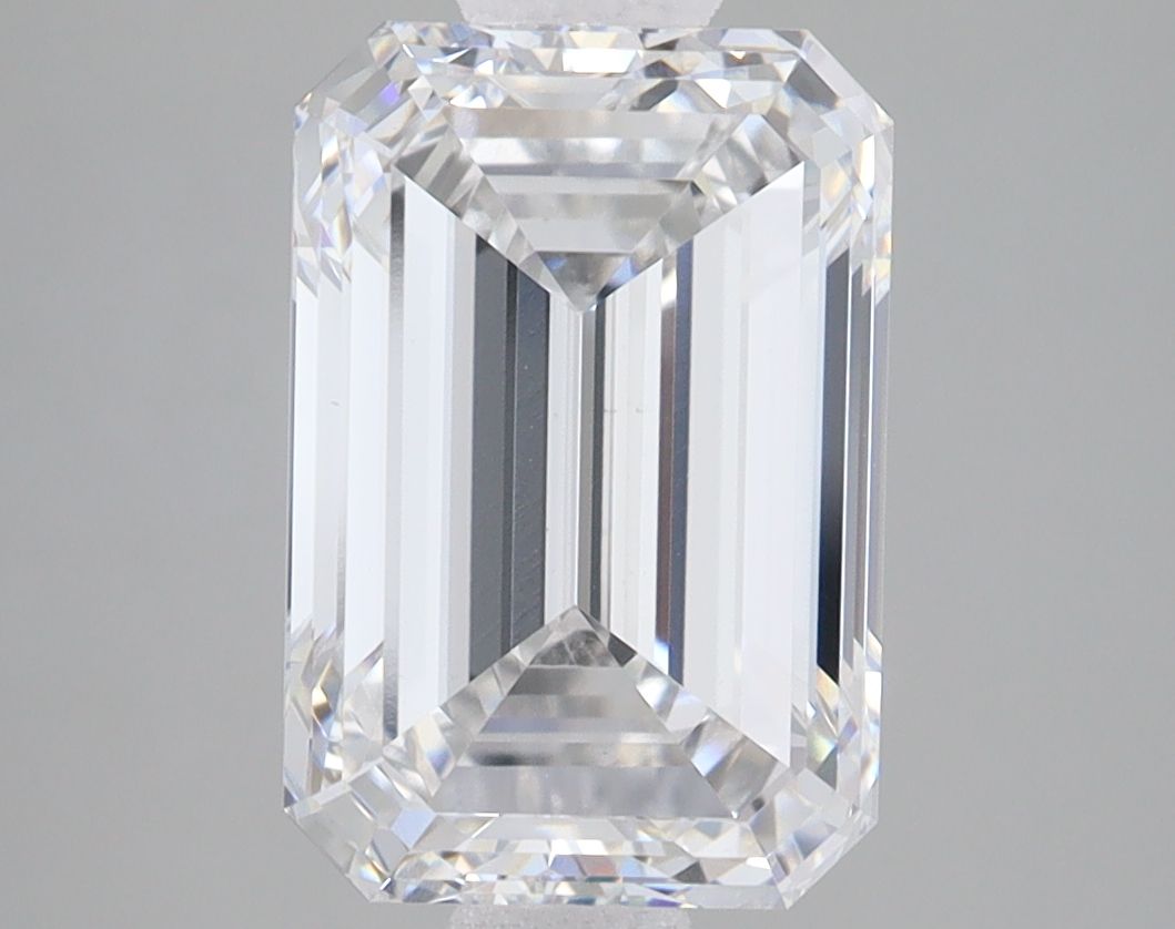4.00 ct. emerald Lab Grown Diamond front image