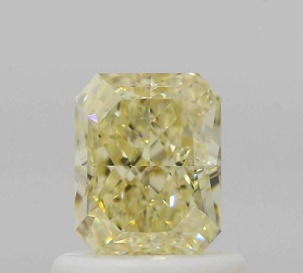 0.76 ct Radiant diamond