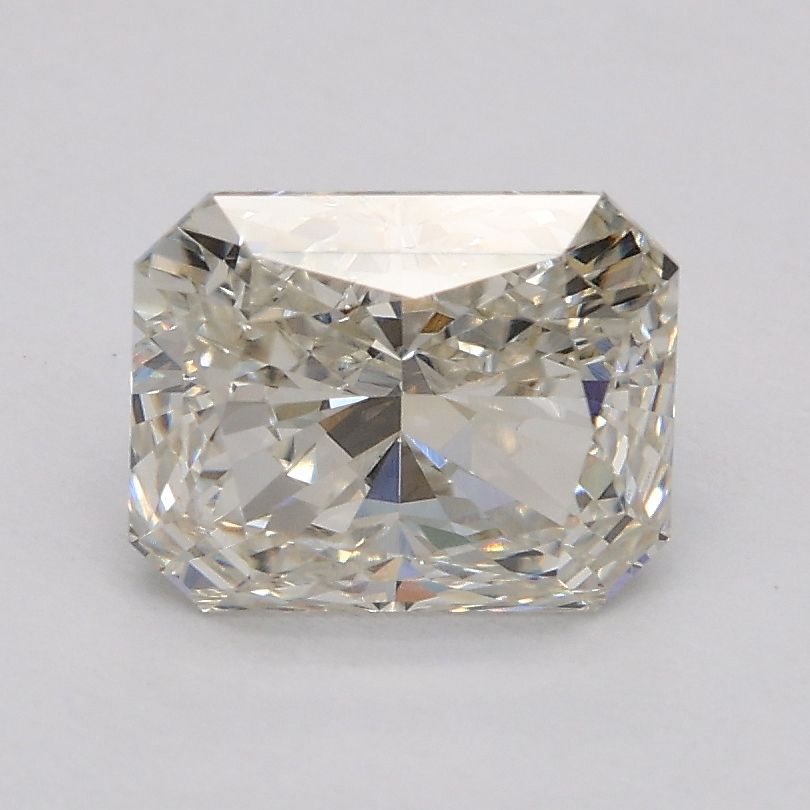 1.13 ct Radiant diamond