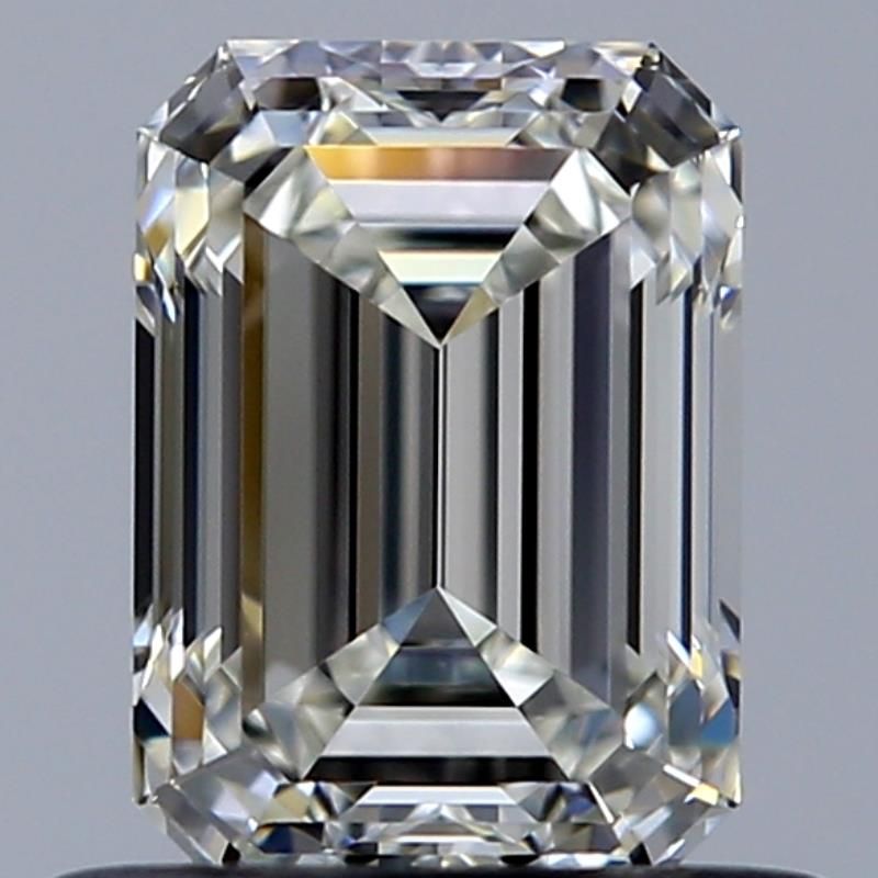 0.70 ct Emerald diamond