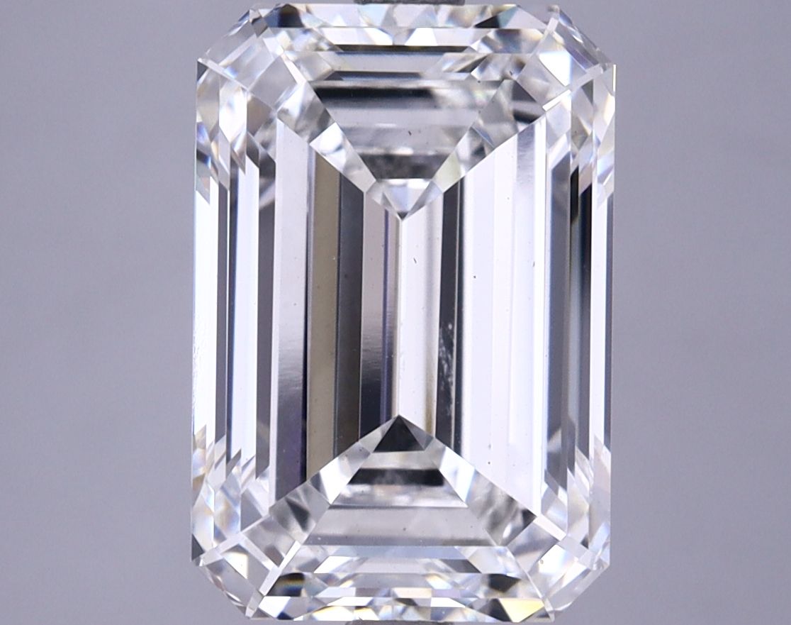 5.08 ct. emerald Lab Grown Diamond front image