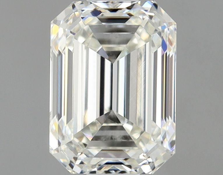 0.70 ct Emerald diamond
