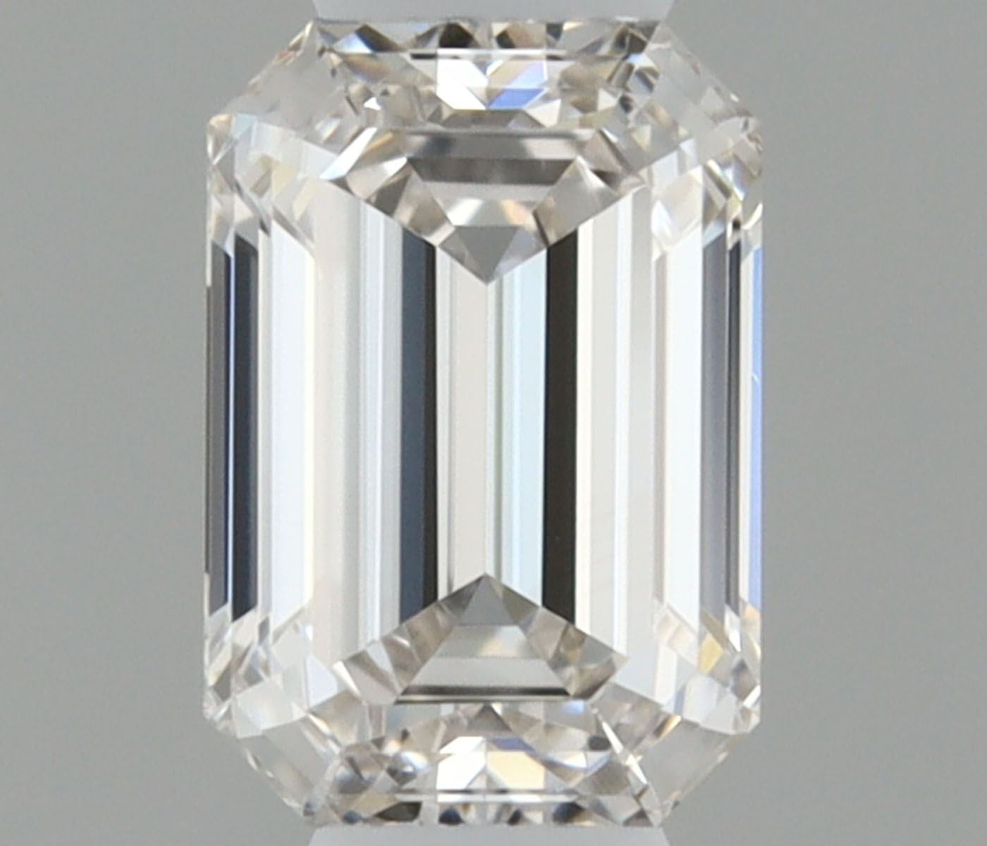 0.27 ct Emerald diamond