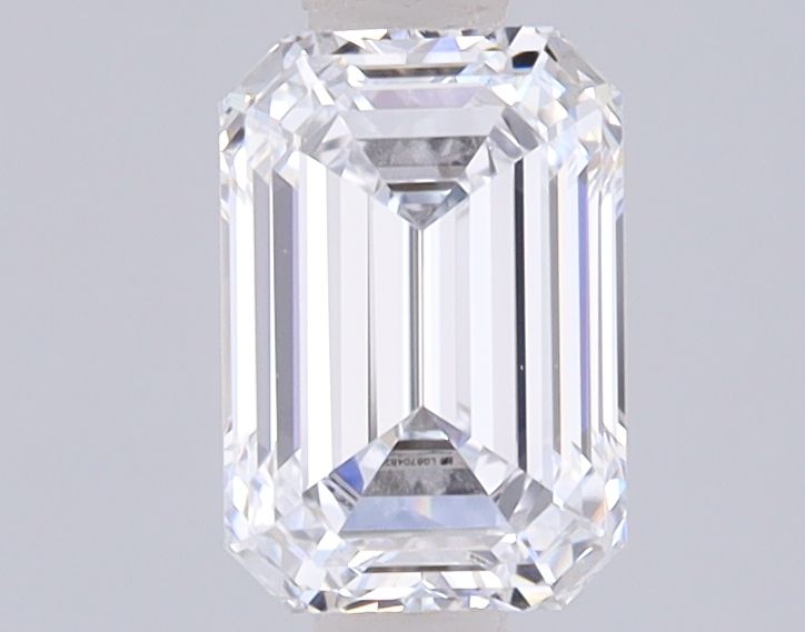 1.07 ct. emerald Lab Grown Diamond front image